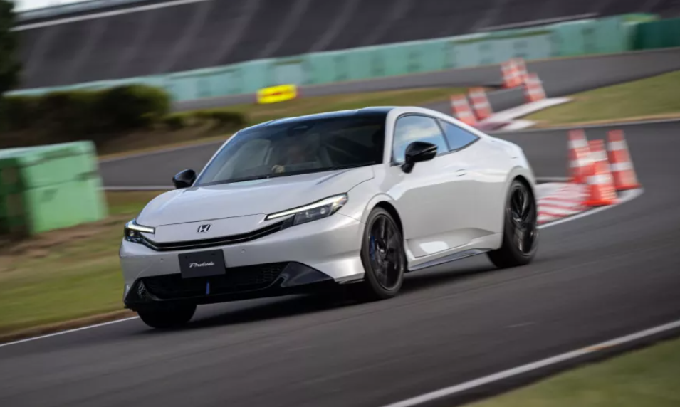 Honda Prelude e:HEV Jadi Mobil Coupe Terbaik Versi COTY