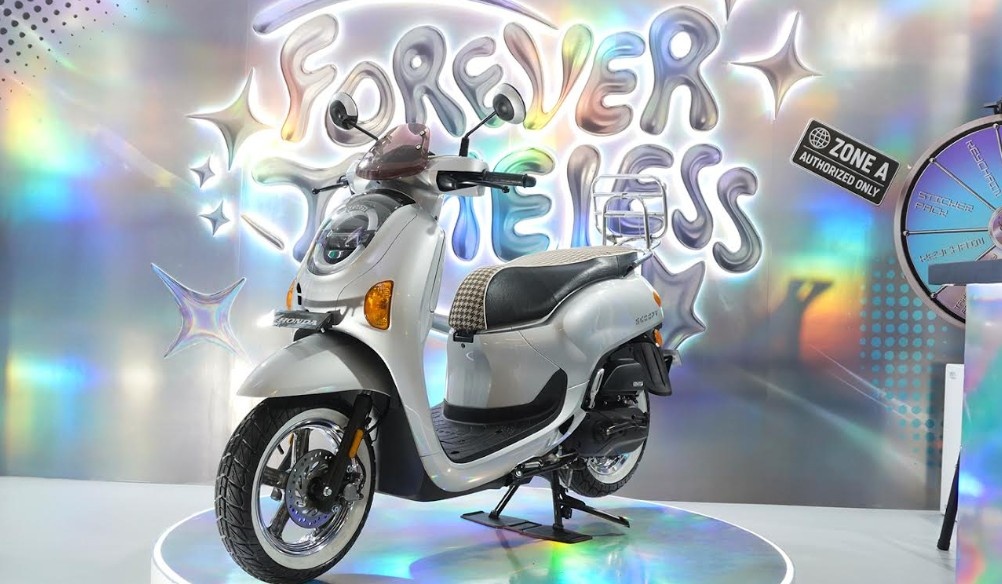 Modifikasi Honda Scoopy Bergaya Retro Sedot Perhatian Anak Muda di Jakarta Sneakers Day 2026