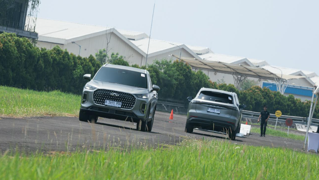 SUV Mewah Chery TIGGO 9 CSH AWD Unjuk Gigi, Melesat 0–100 km/jam Cuma 5 Detik!