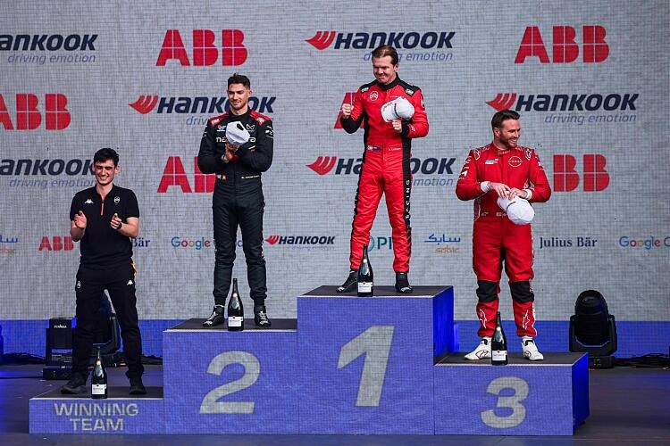 Gokil! Nick Cassidy Bawa Citroen Racing Puncaki Klasemen Sementara Formula E