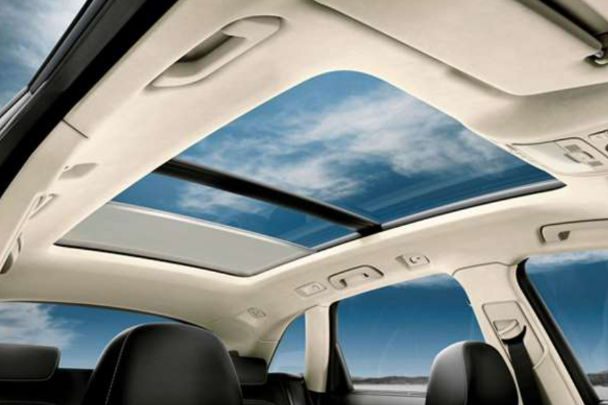 Fungsi Panoramic Sunroof Pada Mobil