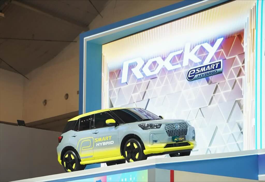Daihatsu Tampilkan Modifikasi Rocky Hybrid ACTIVe Bergaya Sporty di GIIAS 2026