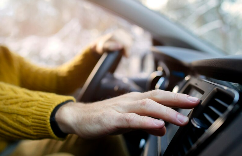 Awas! Masuk Mobil Jangan Langsung Menyalakan AC, Ini Bahayanya Sob