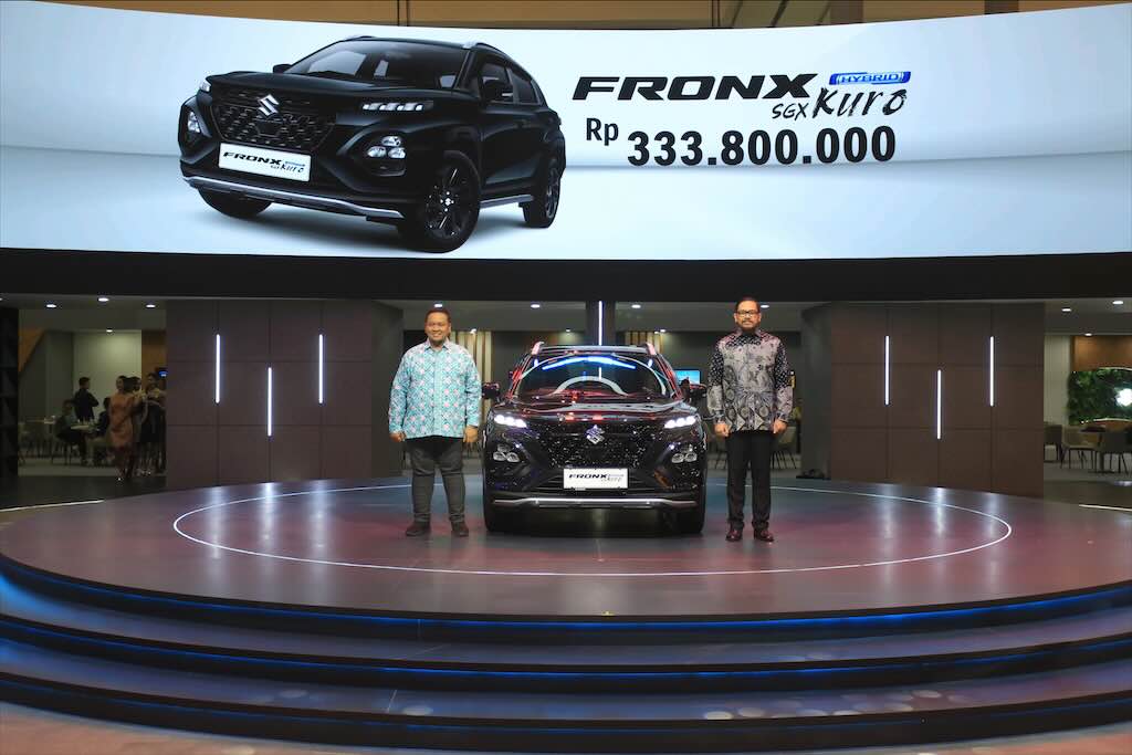 Segini Harga Suzuki Fronx SGX Hybrid Kuro yang Resmi Meluncur di GIIAS 2026