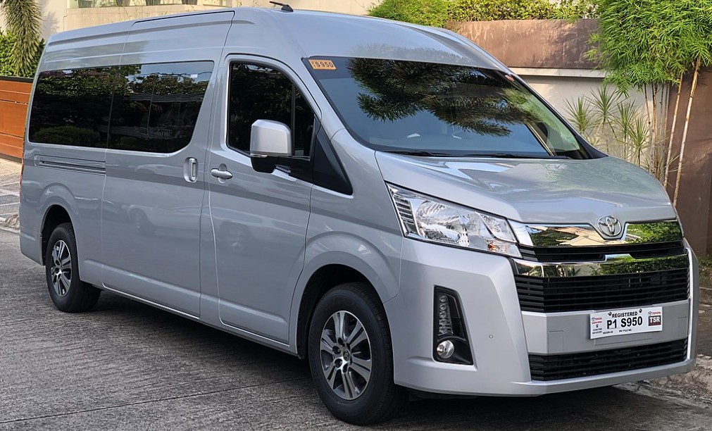 Mobil Toyota Hiace, Update Info Harga dan Spesifikasinya!