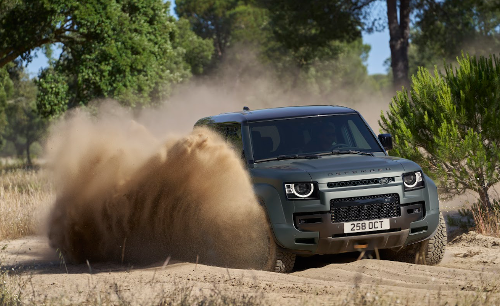 SUV Tergahar Land Rover, Defender Octa Akhirnya Mengaspal di Indonesia
