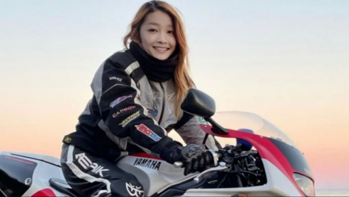 4 Aksesoris Wajib Bagi lady biker