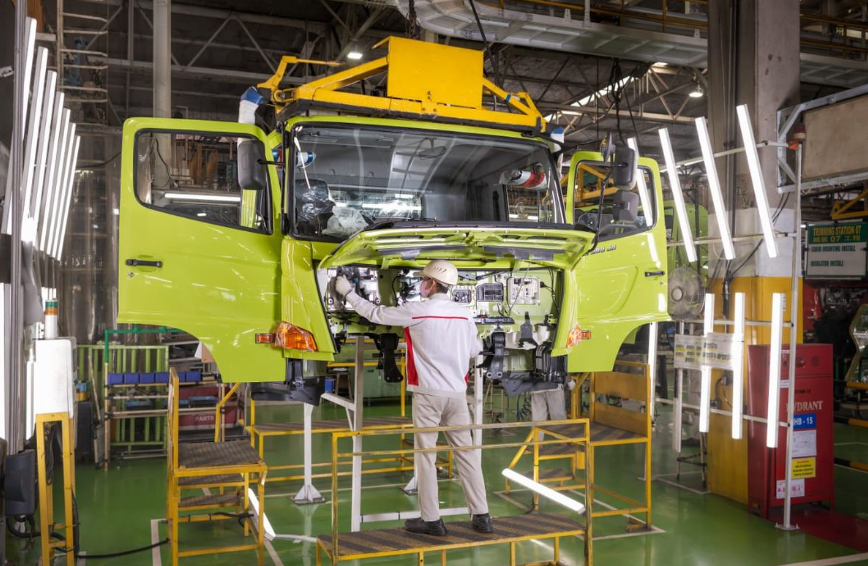 Tembus Pasar Jepang hingga Amerika Selatan, Hino Buktikan Kualitas Manufaktur Indonesia Mendunia