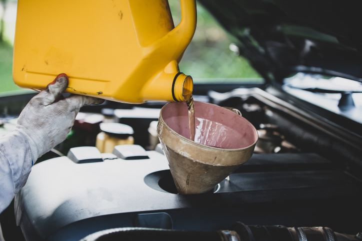 Ini yang Menghantui Apabila Anda Jarang mengganti Oli Gardan Mobil Secara Berkala