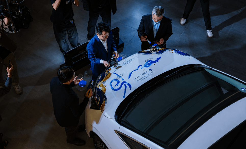 Jadi VIP Mobility Partner ArtMoments 2026, Denza Sulap Showroom Jadi Galeri Seni
