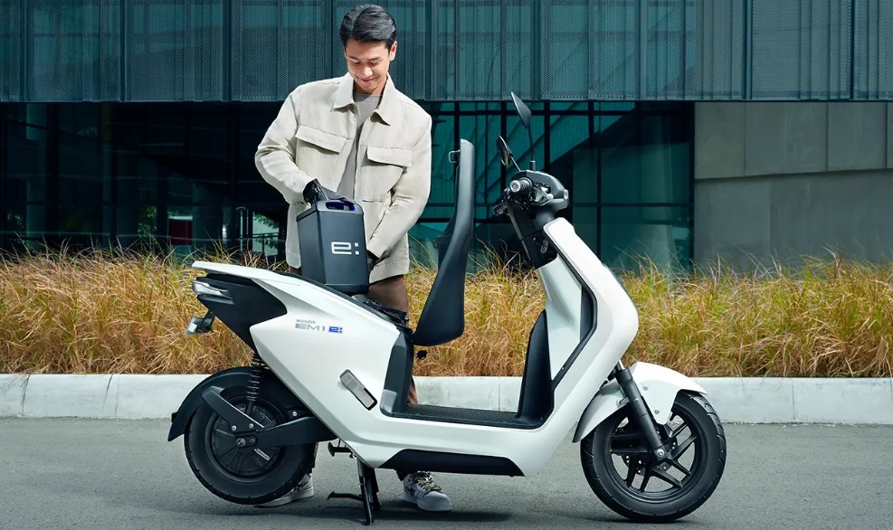 Bukan Cuma Hemat, Ini Alasan Motor Listrik Honda EM1 e: Cocok Buat Mobilitas Harian