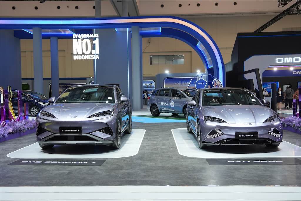 GIIAS 2026: BYD Seal dan Sealion 7 Hadir dengan Warna Baru Lavender Grey, Segini Harganya