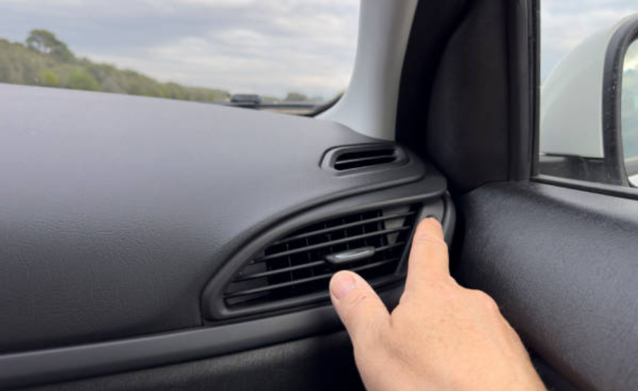 Sering Diabaikan! Ternyata 5 Kebiasaan Sepele Ini Bikin AC Mobil Cepat Rusak