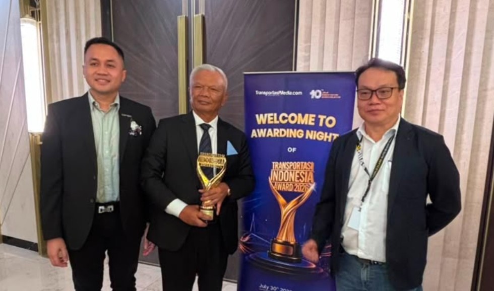 DFSK Gelora E Sabet Penghargaan Bergengsi di Ajang Transportasi Indonesia Award 2026 