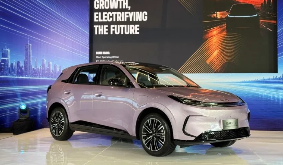 Kenalan dengan BAIC T1, Mobil Listrik Urban yang Punya Sky Roof Jumbo dan Kabin Lega