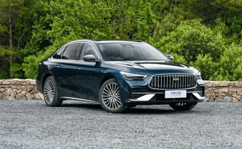 Geely Galaxy Starshine 7 Resmi Meluncur: Sedan Hybrid Canggih Bertenaga Buas, Akselerasi 0-100 Km/Jam Cuma 5,4 Detik