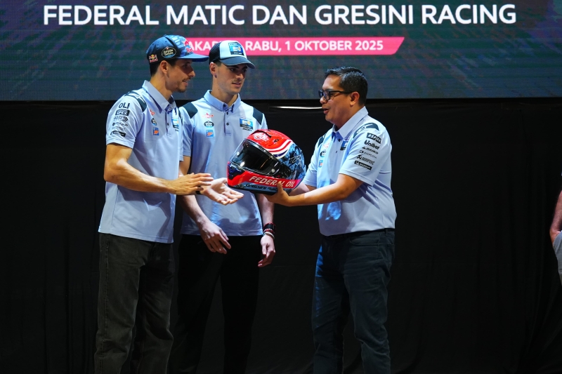 Duo Rider Gresini Racing Perkenalkan Keunggulan Pelumas Federal Oil untuk Motor Matic