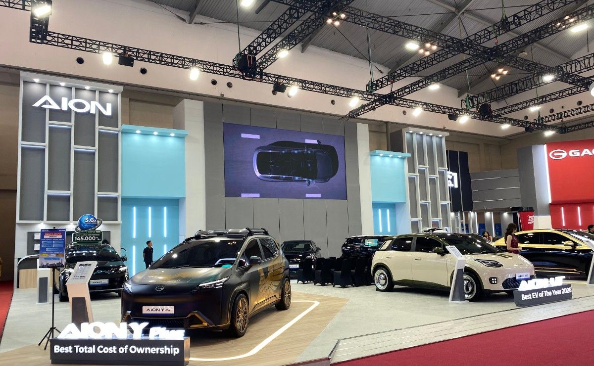 Rayakan 30 Juta Pengguna Global, GAC Indonesia Banting Harga Mobil Listrik di GIIAS 2026! AION UT Mulai Rp 200 Jutaan
