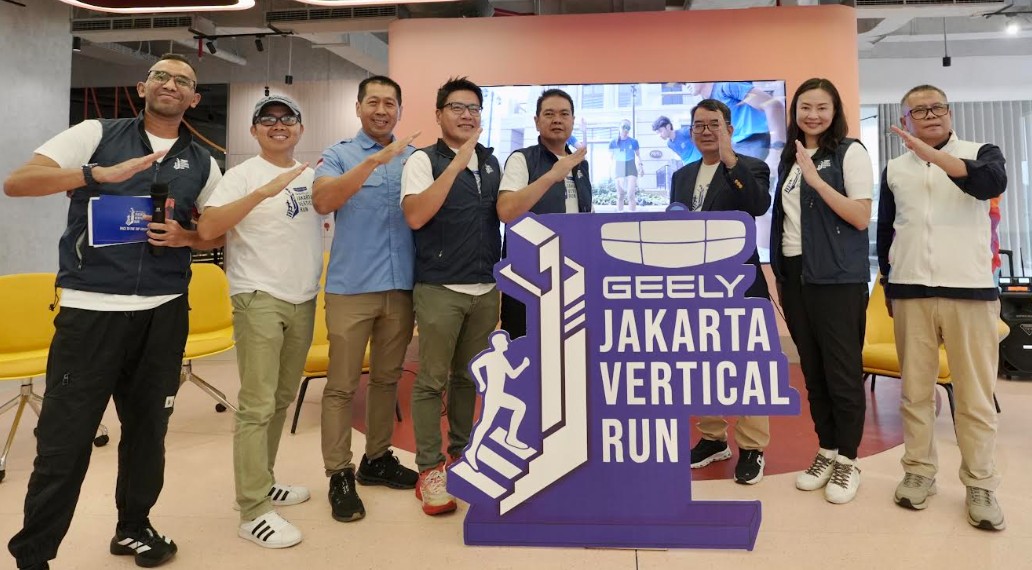 Jadi Partner Jakarta Vertical Run 2026, Geely Hadirkan Tiga Kendaraan Elektrifikasi