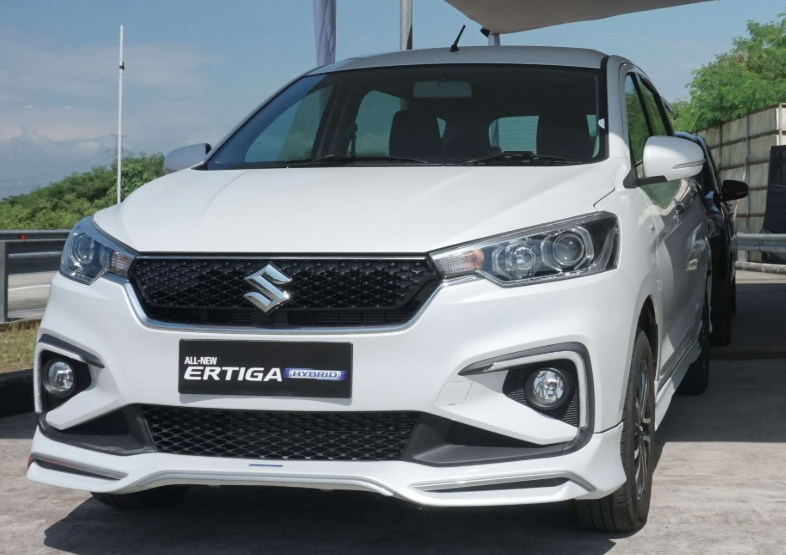 Suzuki Cetak Rekor Penjualan Akhir Tahun, Hybrid Mendominasi