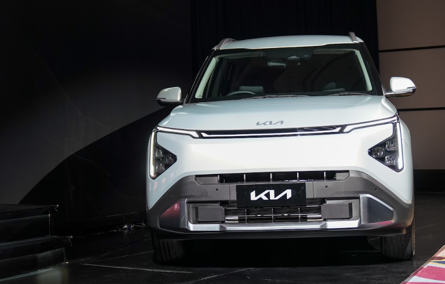 New Kia Carens Resmi Diperkenalkan, Ini Bocorannya!