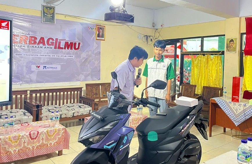 Puluhan Siswa SMK Yappenda Antusias Belajar Teknologi Honda Lewat Program AHBI