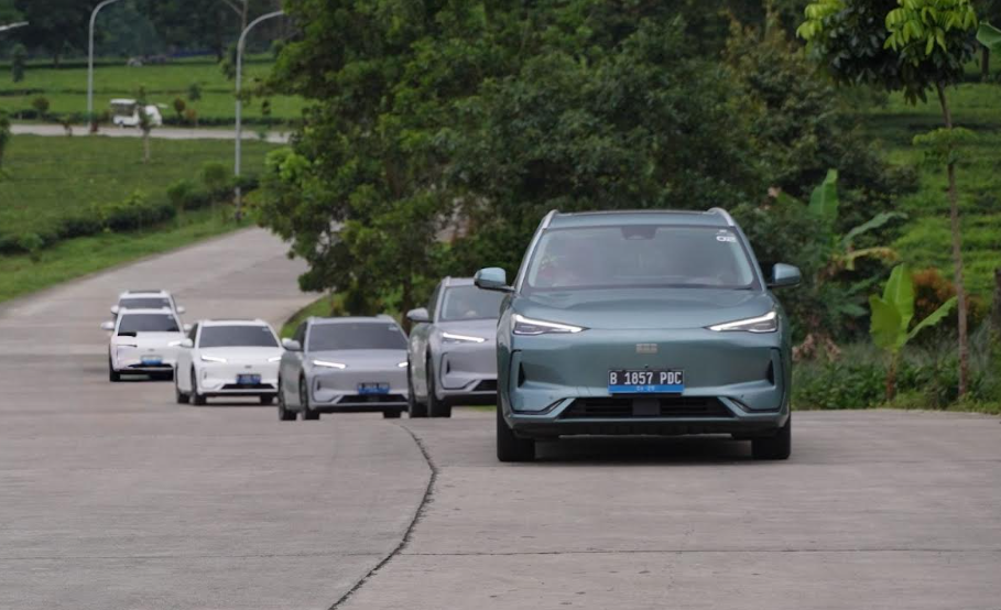 Perjalanan Jauh Tanpa Khawatir dengan Teknologi Bintang Lima Geely