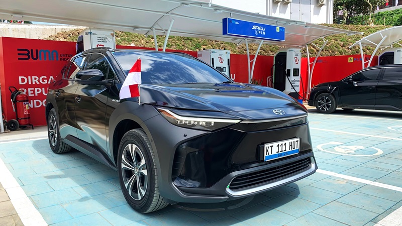 Konsisten Dukung Net Zero Emission Pemerintah Indonesia Toyota Kembali Siapkan 40 Unit Toyota bZ4X 