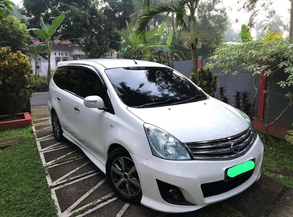 Cek Update Daftar Harga Mobil Grand Livina Bekas 2024