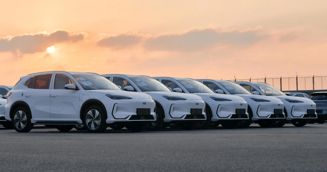 Geely Tembus 15 Besar Merek Terlaris di Indonesia, EX5 dan EX2 Jadi Primadona