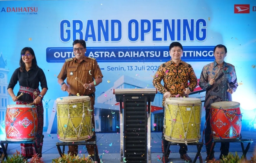 Pasar Otomotif Sumbar Menjanjikan, Daihatsu Resmikan Outlet Baru di Bukittinggi