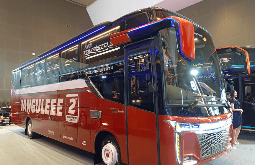 Mercedes-Benz Bus Nyayur, Penjualan Naik Hampir 37 Persen