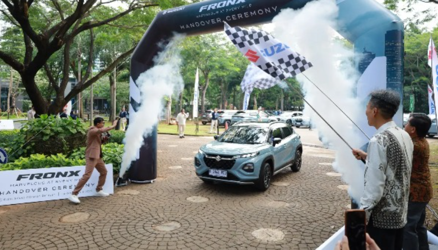 SUV Hybrid Bergaya Coupe Suzuki Fronx Mulai Diserahkan ke Konsumen Jabodetabek