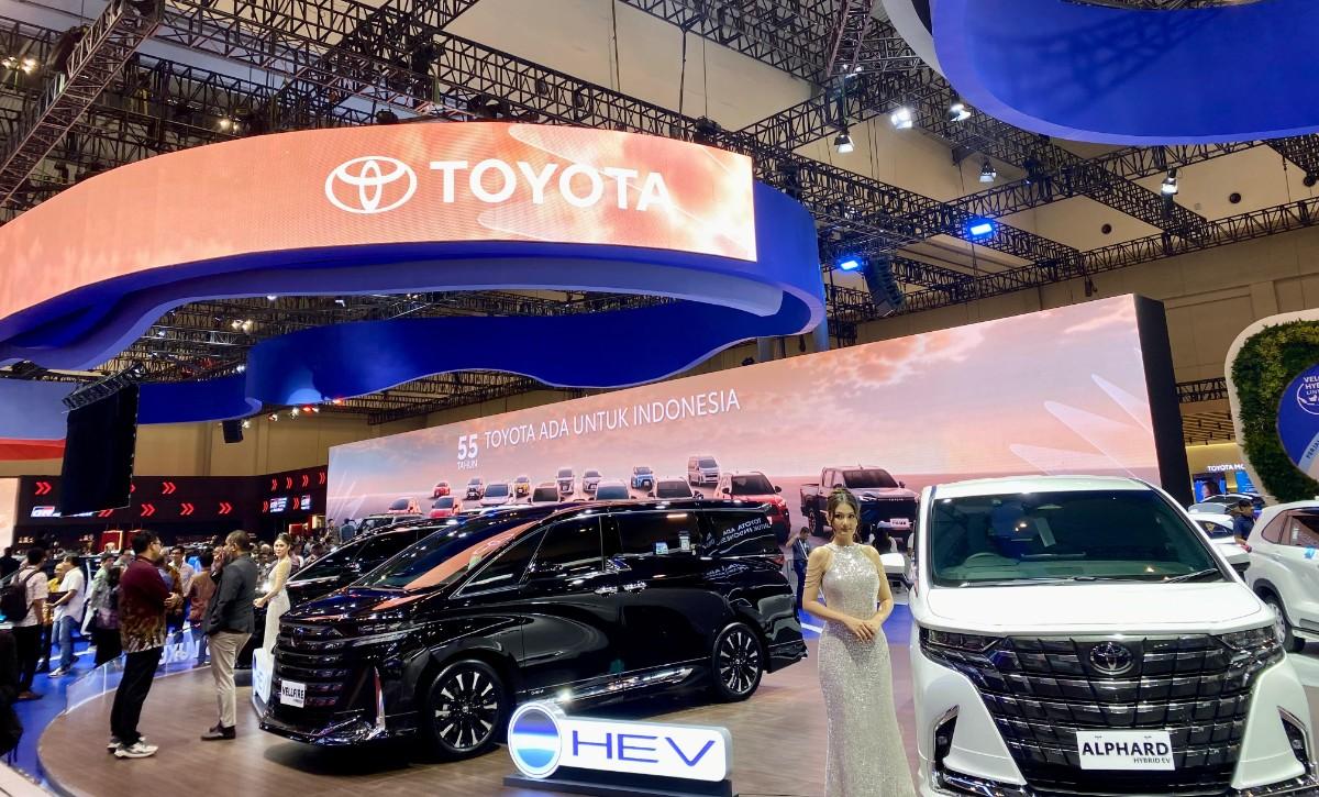 SPK Toyota di GIIAS 2026 Tembus 6.175 Unit, Innova Zenix Hybrid Laku Segini