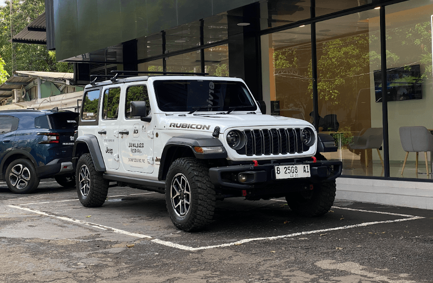  Jeep Wrangler Jadi Kendaraan Operasional Ajang myBCA International Java Jazz Festival 2026