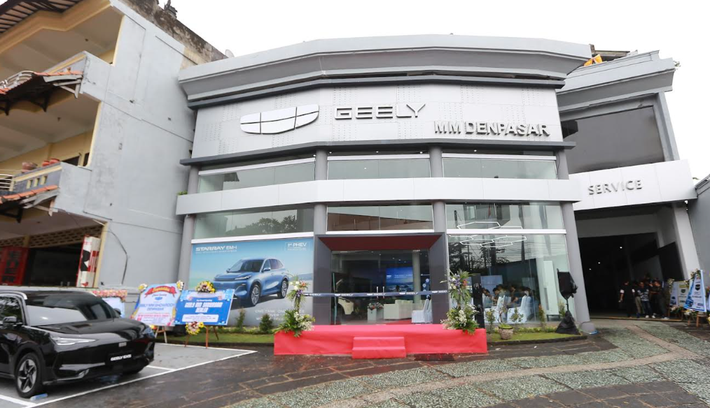 Tancap Gas di Awal Tahun 2026, Geely Resmikan Tiga Dealer Sekaligus