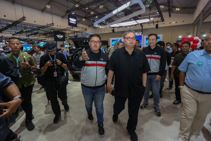 GJAW 2025: Menko Airlangga Apresiasi Inovasi EV GAC Indonesia