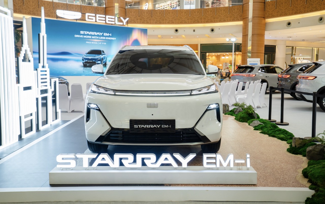 Gak Nyampe Rp 500 Juta, Begini Spesifikasi Geely Starrey EM-i, SUV PHEV Mewah Jarak Tempuh Tembus 1.000 km