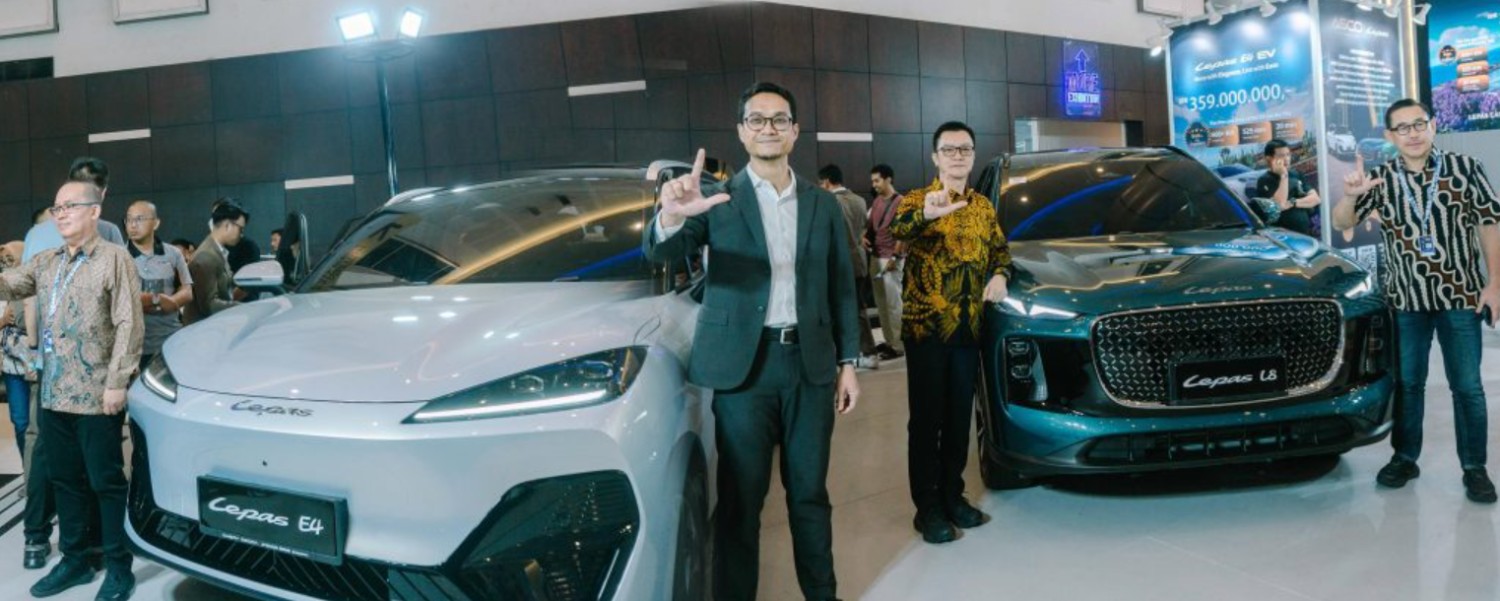 LEPAS L8 PHEV dan E4 EV Resmi Dipasarkan di Surabaya, Harga Mulai Rp359 Juta