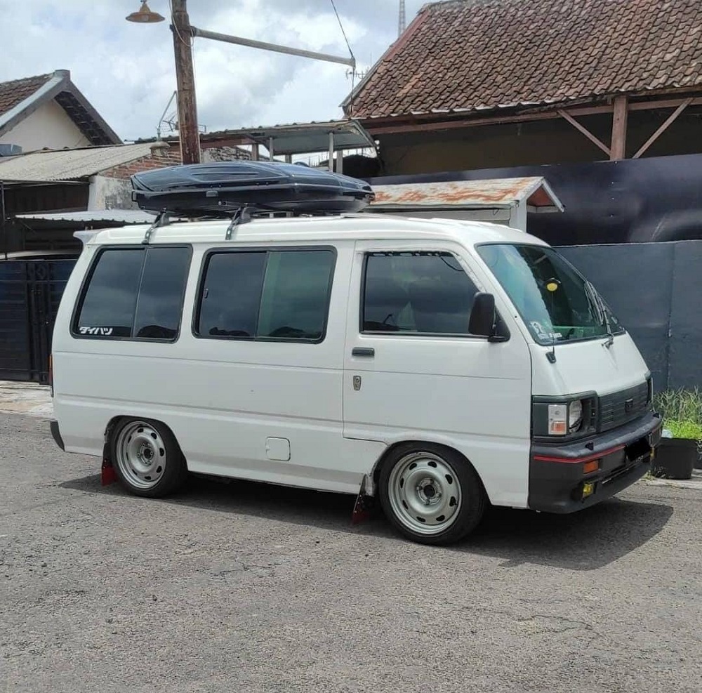 5 Roof Rack Mobil yang Aman di Kantong, Nggak Bikin Boncos