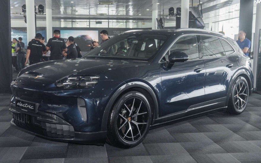 Porsche Cayenne Electric Resmi Meluncur, Tenaganya Bikin SUV Bensin Ketar-ketir