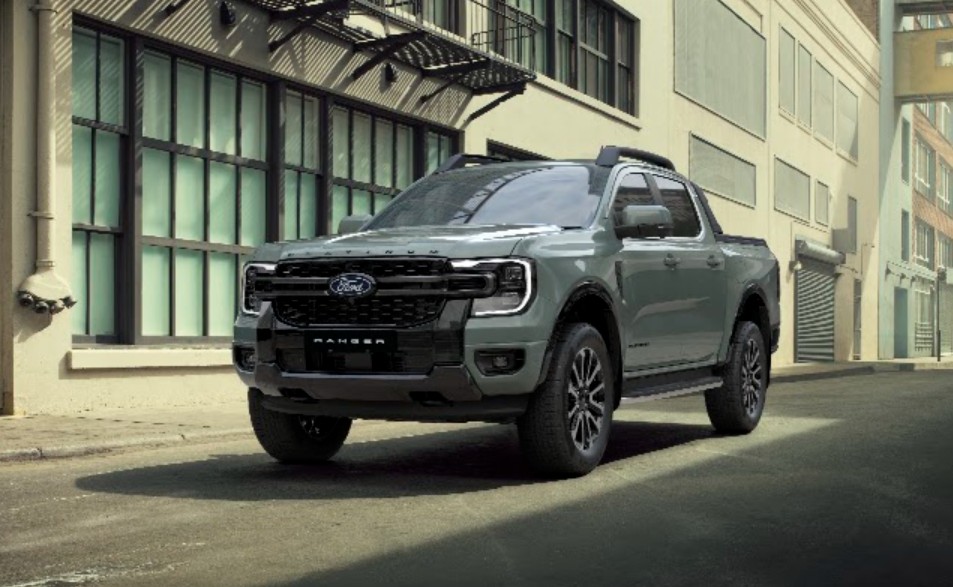 Ford Ajak Konsumen Rasakan Langsung Ketangguhan Everest dan Ranger, Tebar Promo Menarik Jelang Akhir Tahun