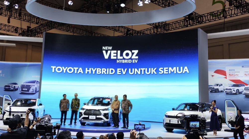 Akhir Tahun Toyota Kasih Banyak Hadiah dan Servis Gratis di GJAW 2025