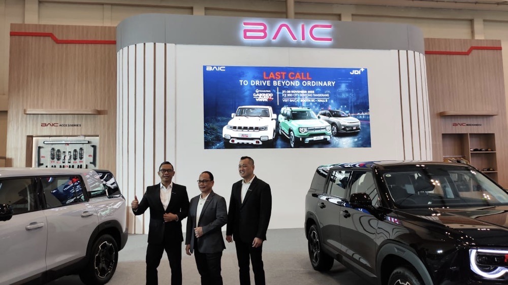 Debut BJ30 Hybrid FWD Sambut Kemeriahan Booth BAIC di Permata Bank GJAW 2025