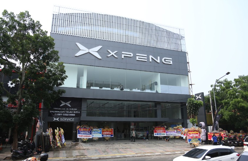 XPENG Experience & Service Center Hadir di Bandung, Layani Penjualan hingga Servis Mobil Listrik