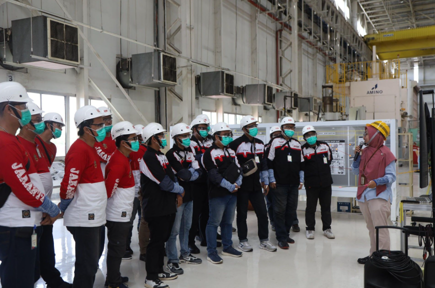 Daihatsu Ajak Komunitas Motor Intip Proses Perakitan Mobil di Karawang