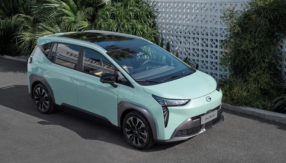 Perkuat Strategi In Local, For Local: Cara GAC Bangun Ekosistem Mobil Listrik di Indonesia