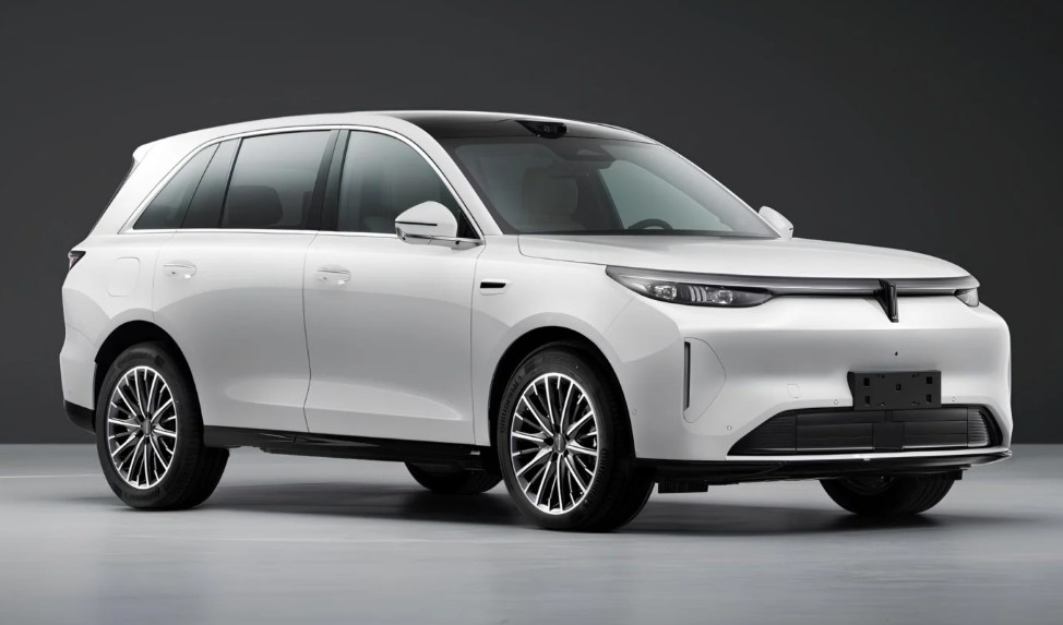 GWM Siapkan Wey V8X EV, SUV Listrik Bongsor Bertenaga 724 HP untuk Pasar China
