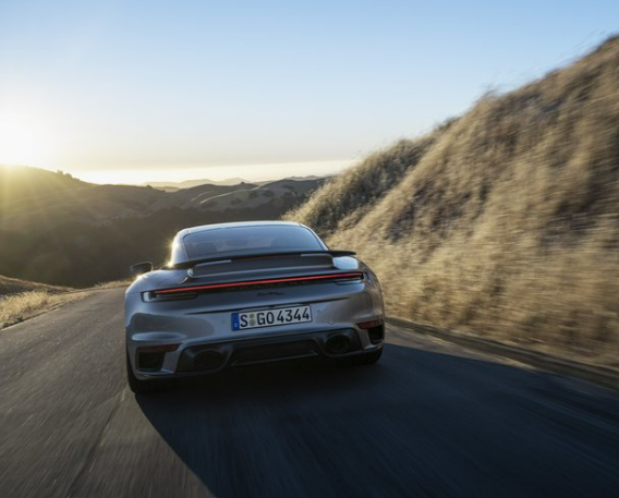 Porsche 911 Turbo 50 Years, Meluncurkan Model Edisi Eksklusifnya