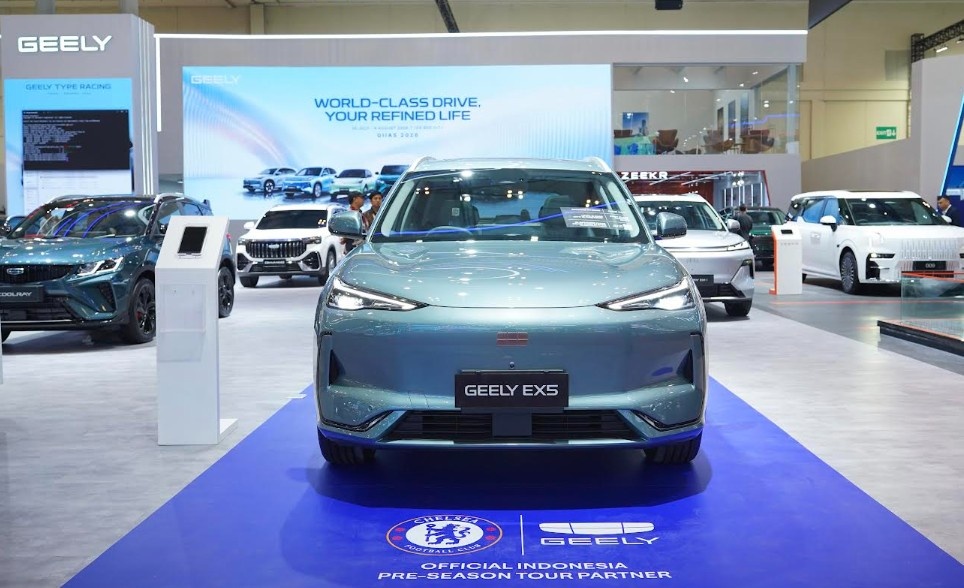 Mampir ke Booth Geely GIIAS 2026, Pengunjung Berpeluang Nonton Langsung Chelsea vs AC Milan di GBK